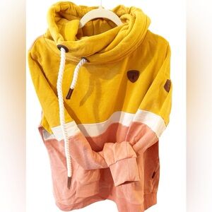 Authentic Wanakome Colourblock Sweatshirt